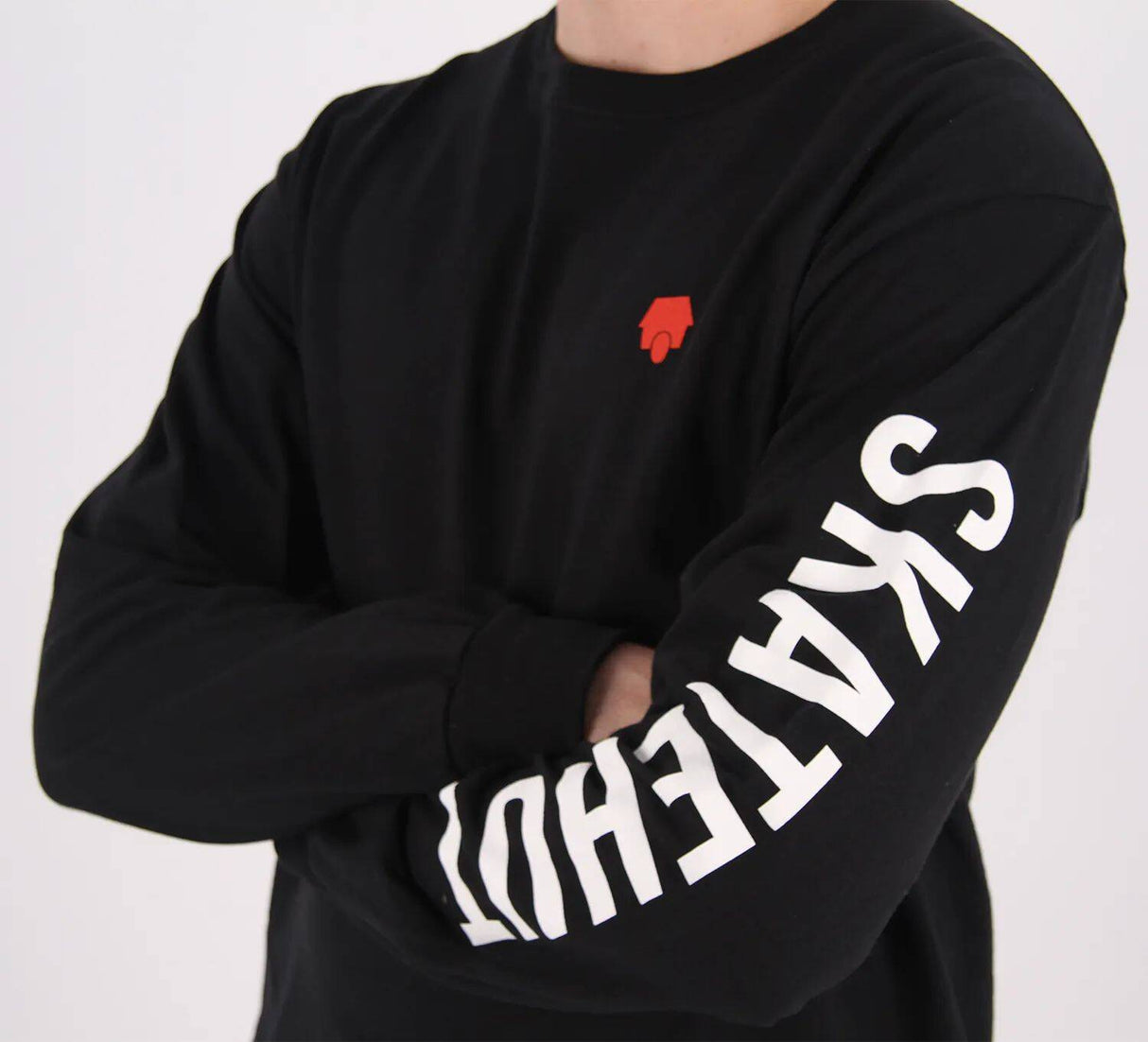SkateHut Sleeve Script Long Sleeve T Shirt - Black/White