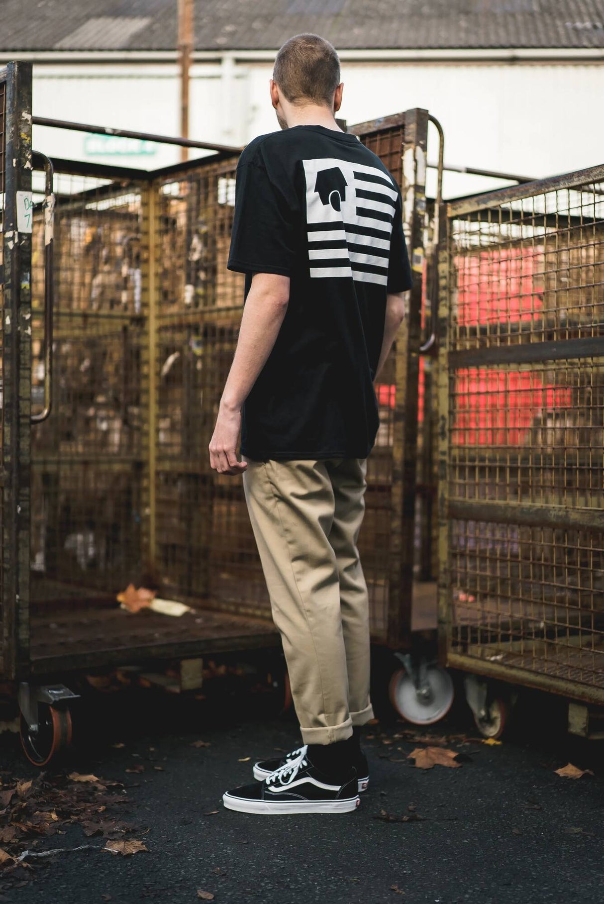 SkateHut StateHut T Shirt - Black/White