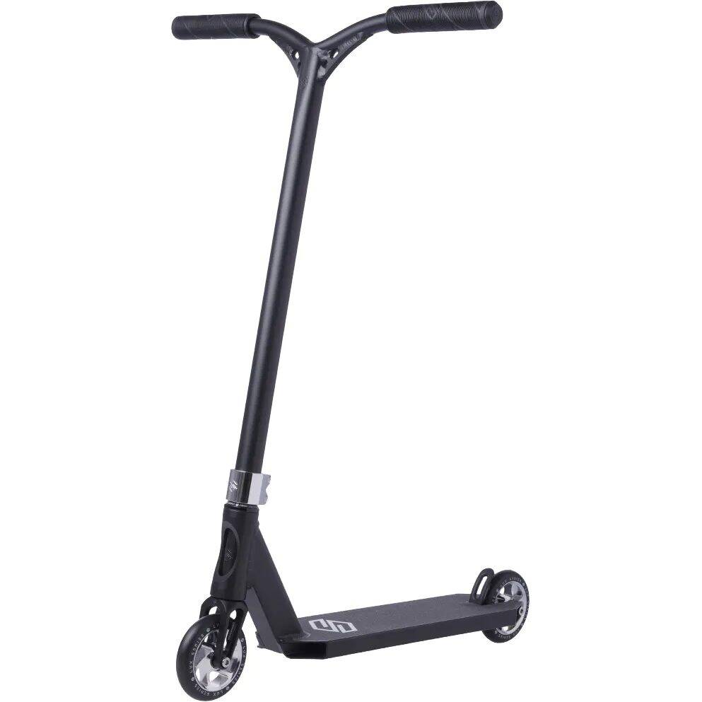 Striker Lux Stunt Scooter - Black/Chrome