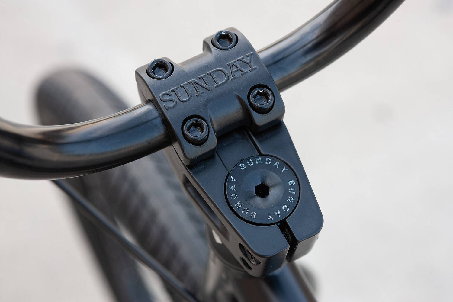 Sunday 2022 Model C 24'' Complete BMX - Matte Black