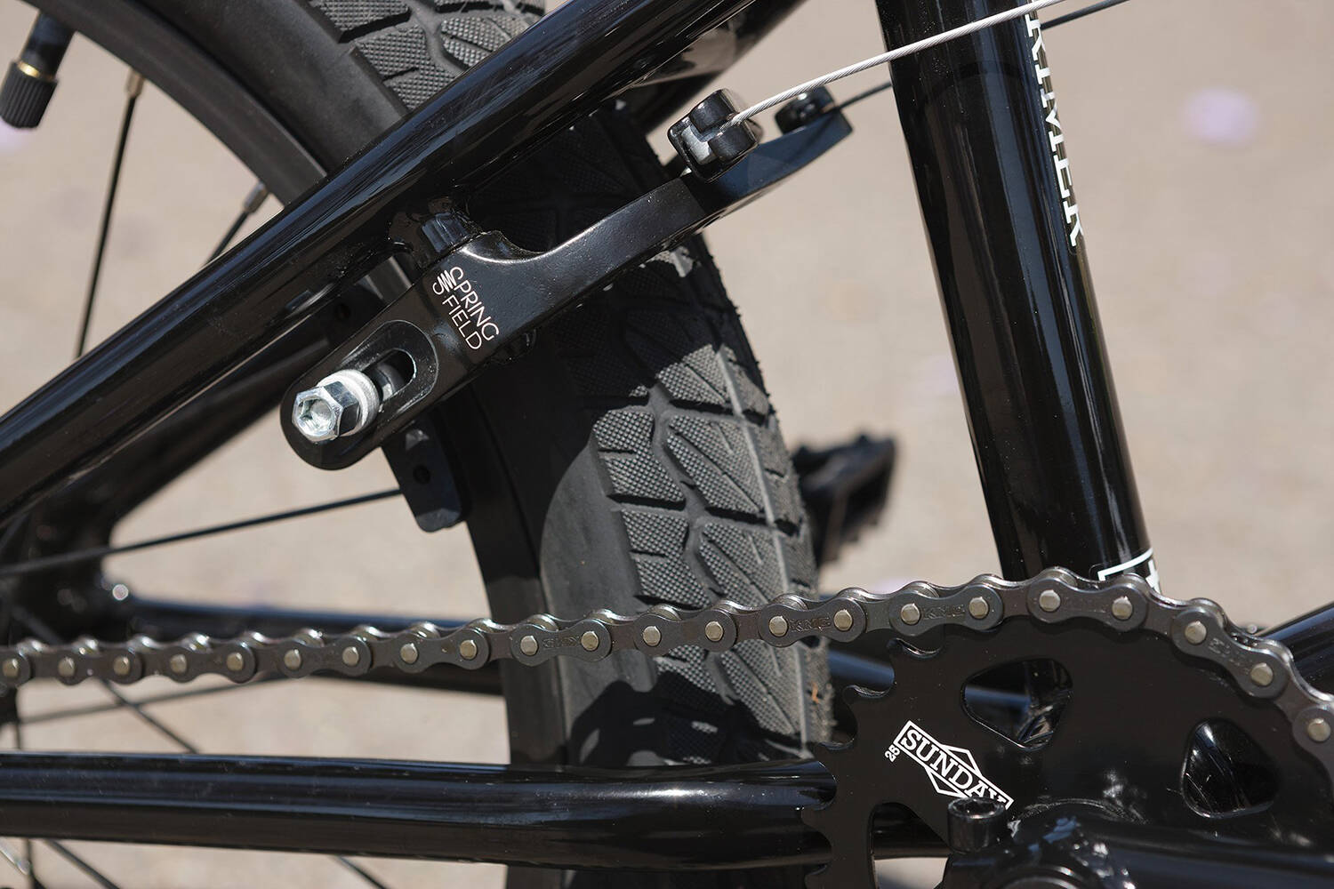 Sunday 2022 Primer 18'' Complete BMX - Gloss Black