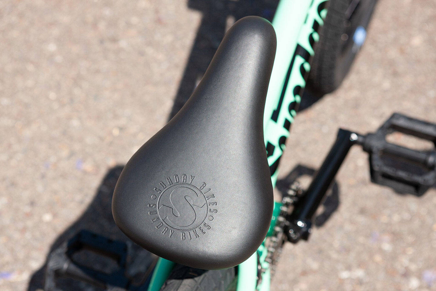 Sunday 2022 Primer 18" Complete BMX - Gloss Toothpaste