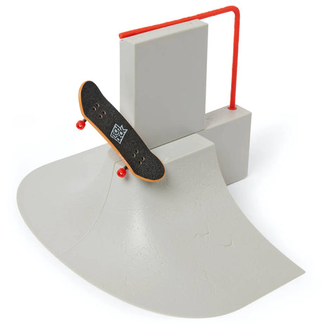 Tech Deck Build a Park: World Tour 3 - P.F.K Skate Support Center