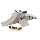 Tech Deck Fingerboard Starter Kit Ramp Set and Board