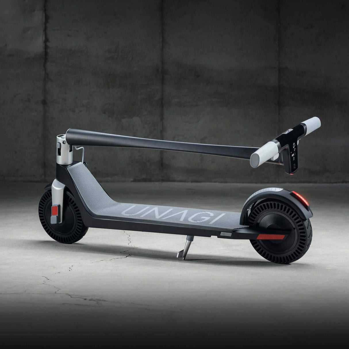 Unagi One E500 Electric Scooter - Matte Black
