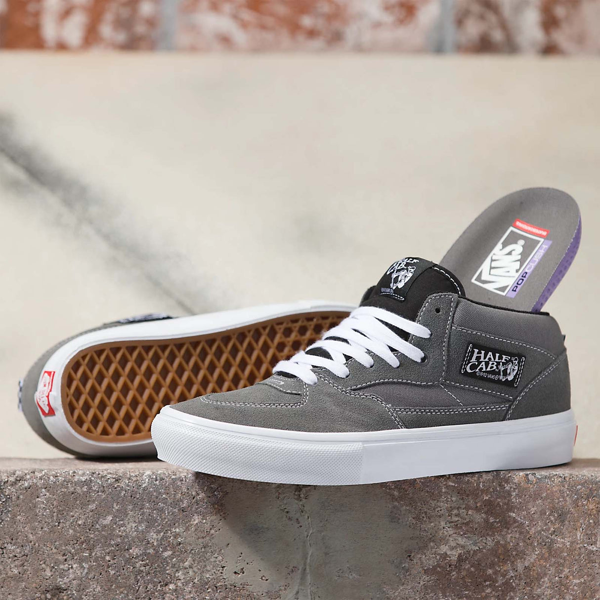 Vans Half Cab Skate Shoes - Grey/White