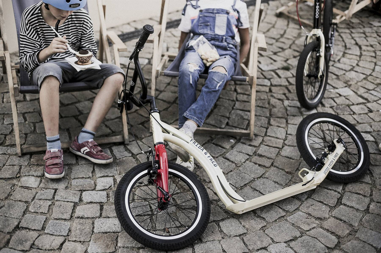 Yedoo Frida and Fred Commuter Scooter - Black