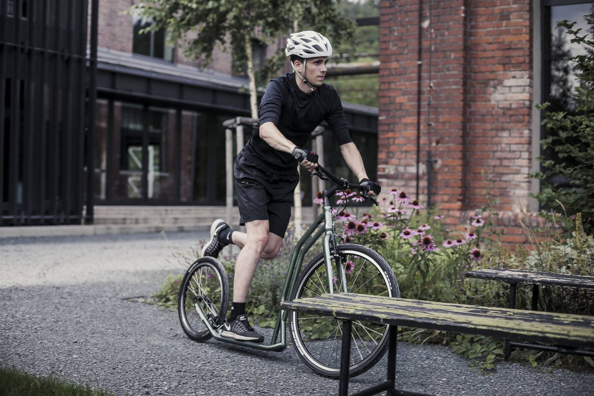Yedoo Steel 26/20 Commuter Scooter - Black