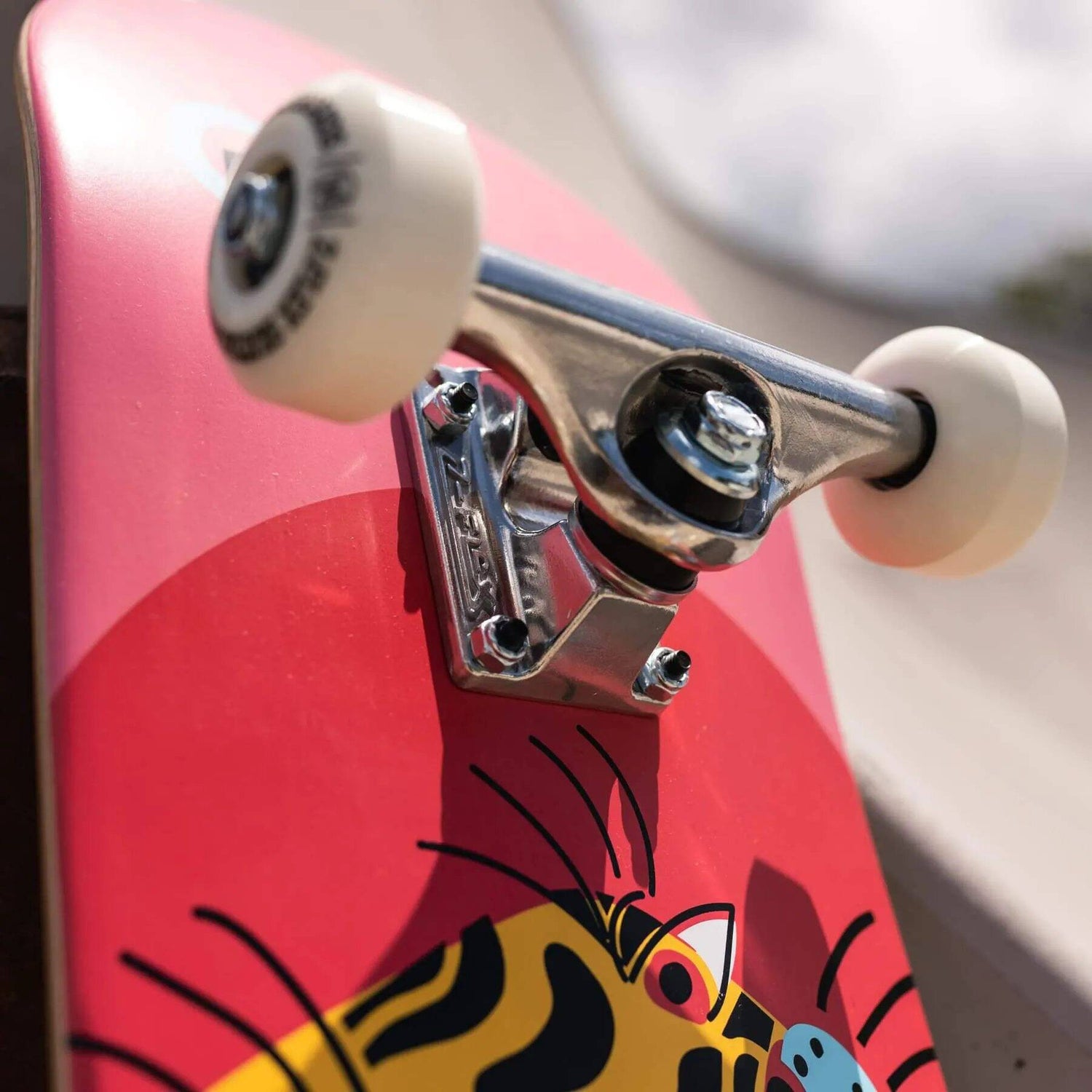 Z-Flex Aragon Complete Skateboard - Pink 7.875"