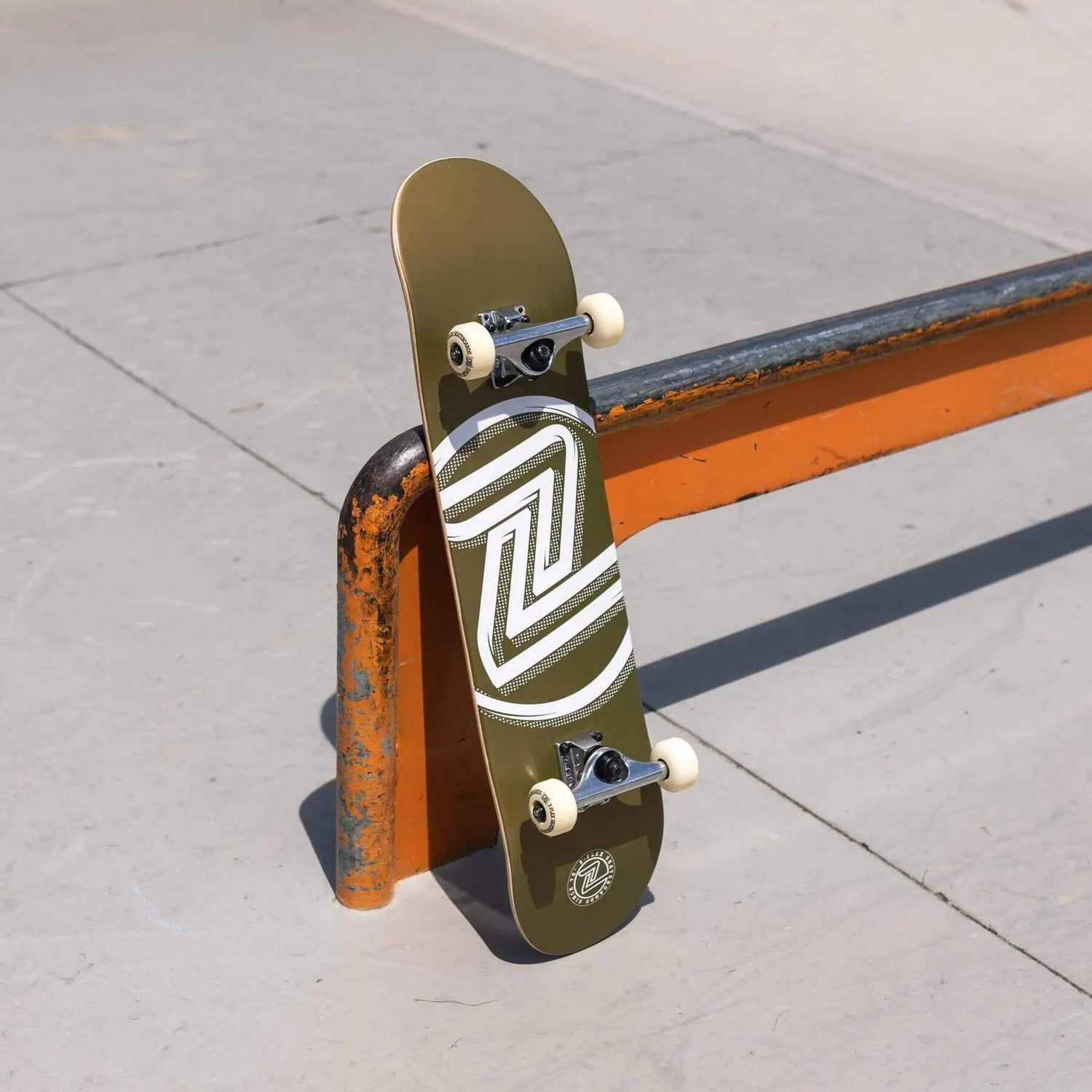 Z-Flex Logo Complete Skateboard - Gold 7.875''